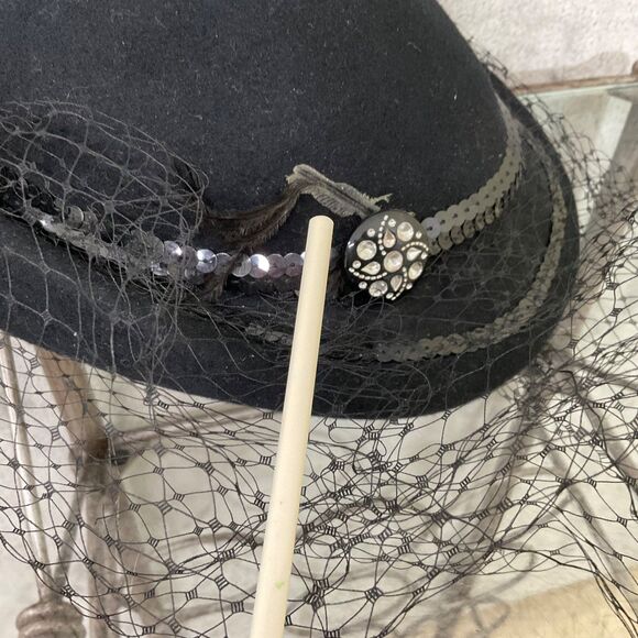 VTG  Black Wool Felt Hat Rhinestones Feather and Face Netting USA MADE *